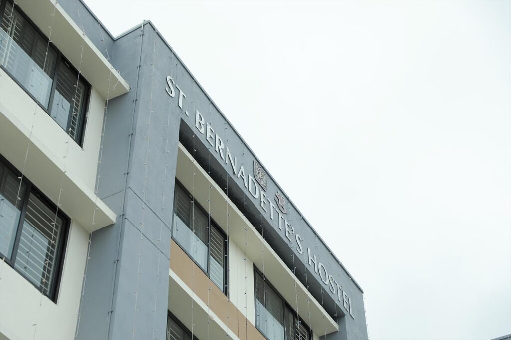 Girls-Hostel
